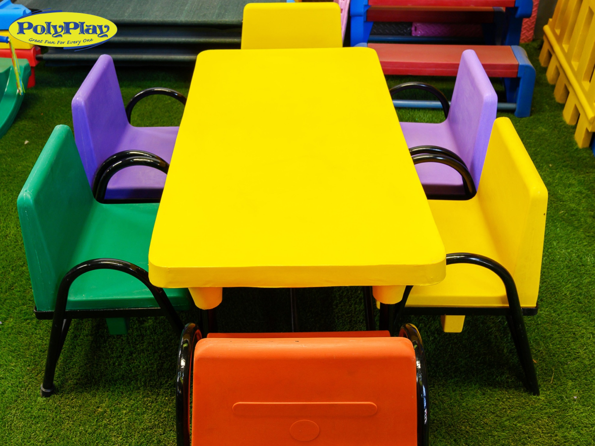 How the Right School Furniture Enhances Learning in the Classroom?